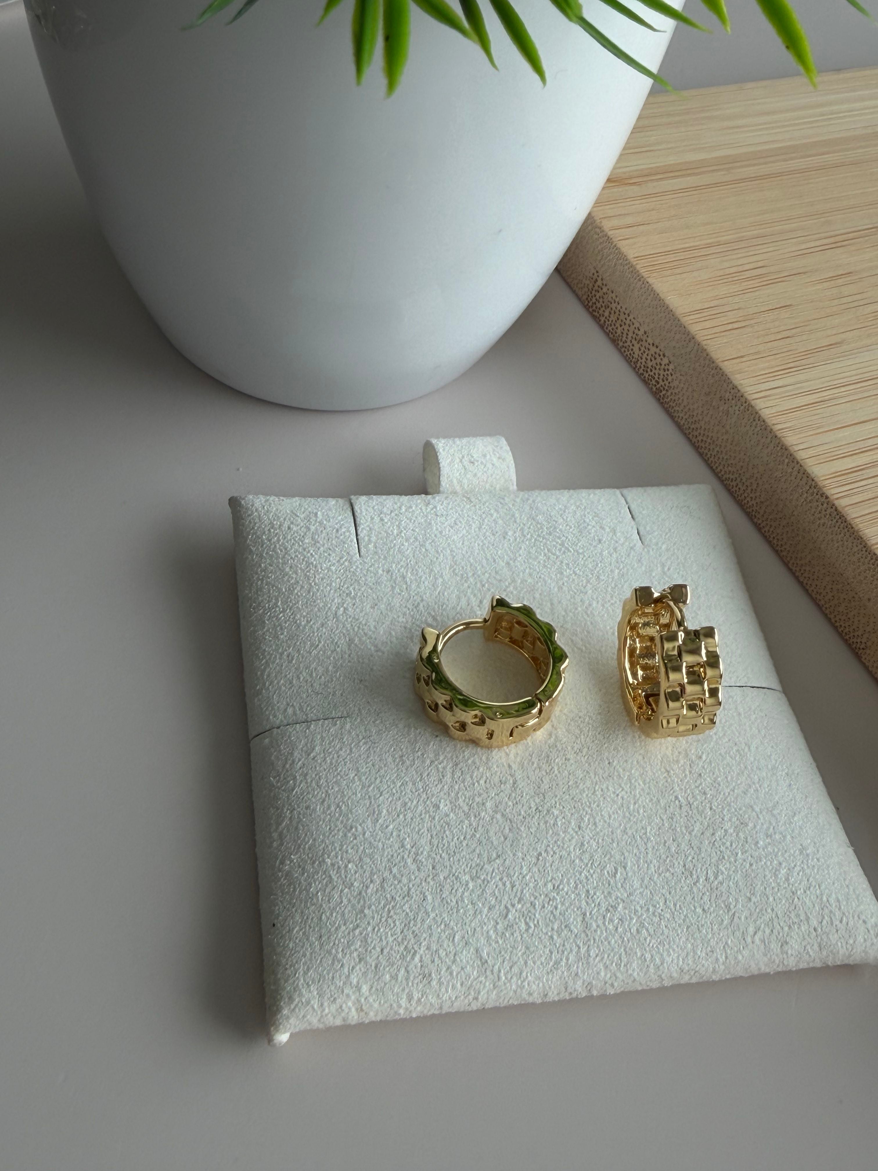 Mini Jubilee Texture Hoops