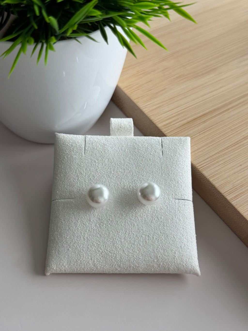 Classic Pearl Stud Earring