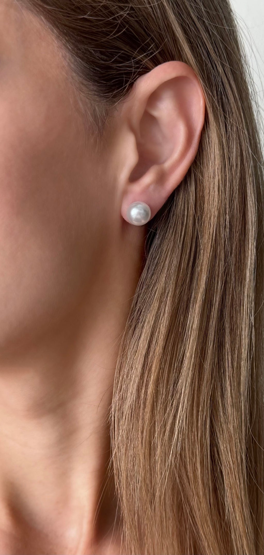Classic Pearl Stud Earring