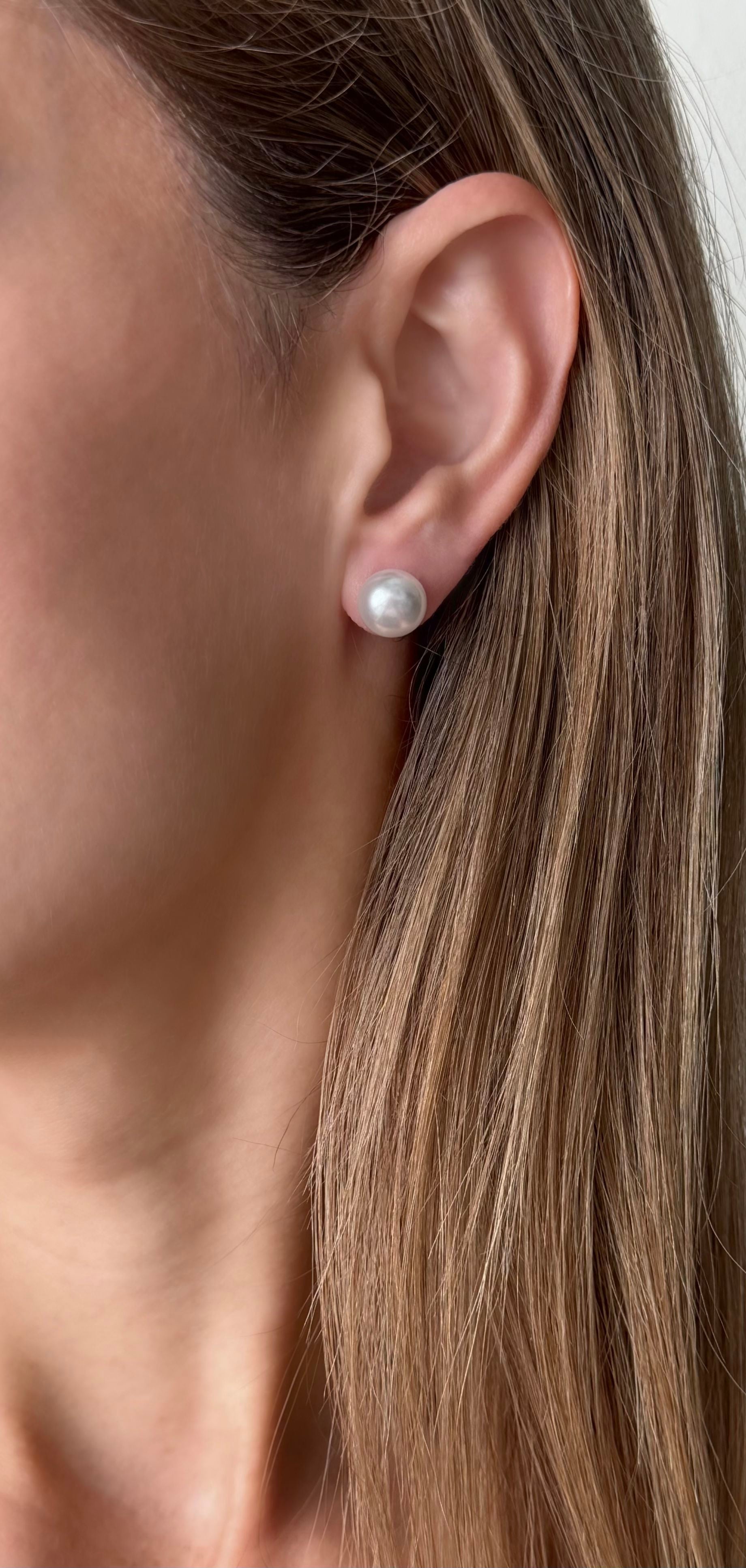 Classic Pearl Stud Earring