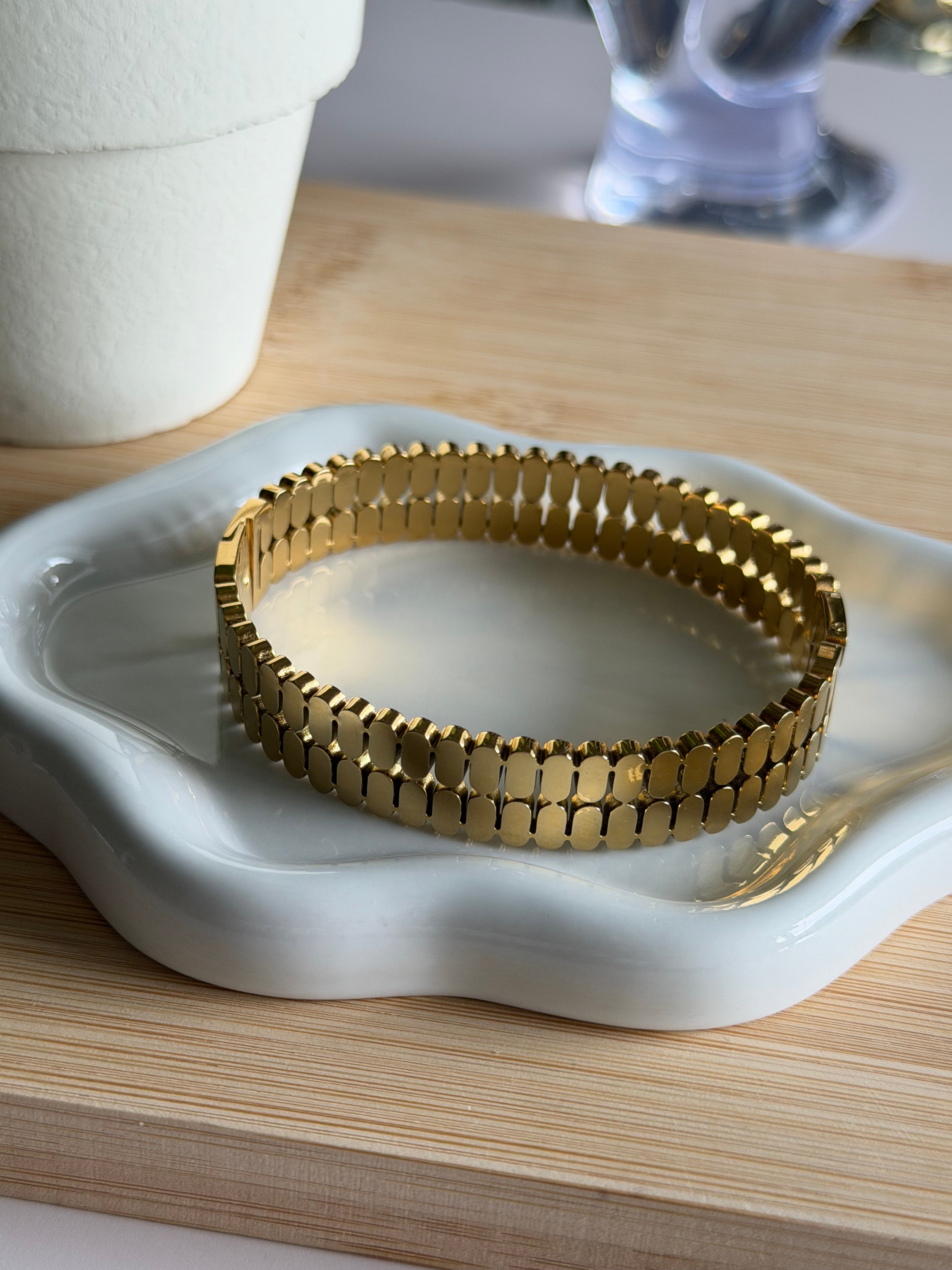 Classic Gold Link Bracelet