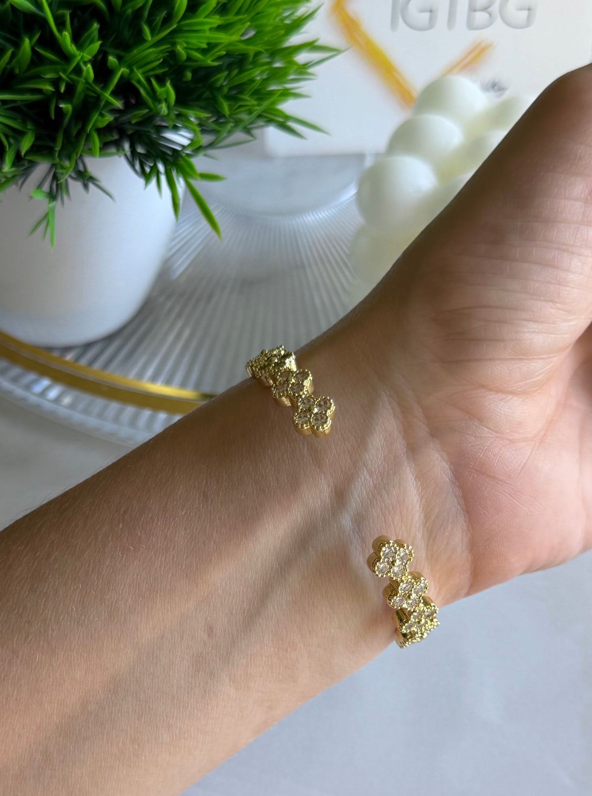 Floral Pavé Bracelet