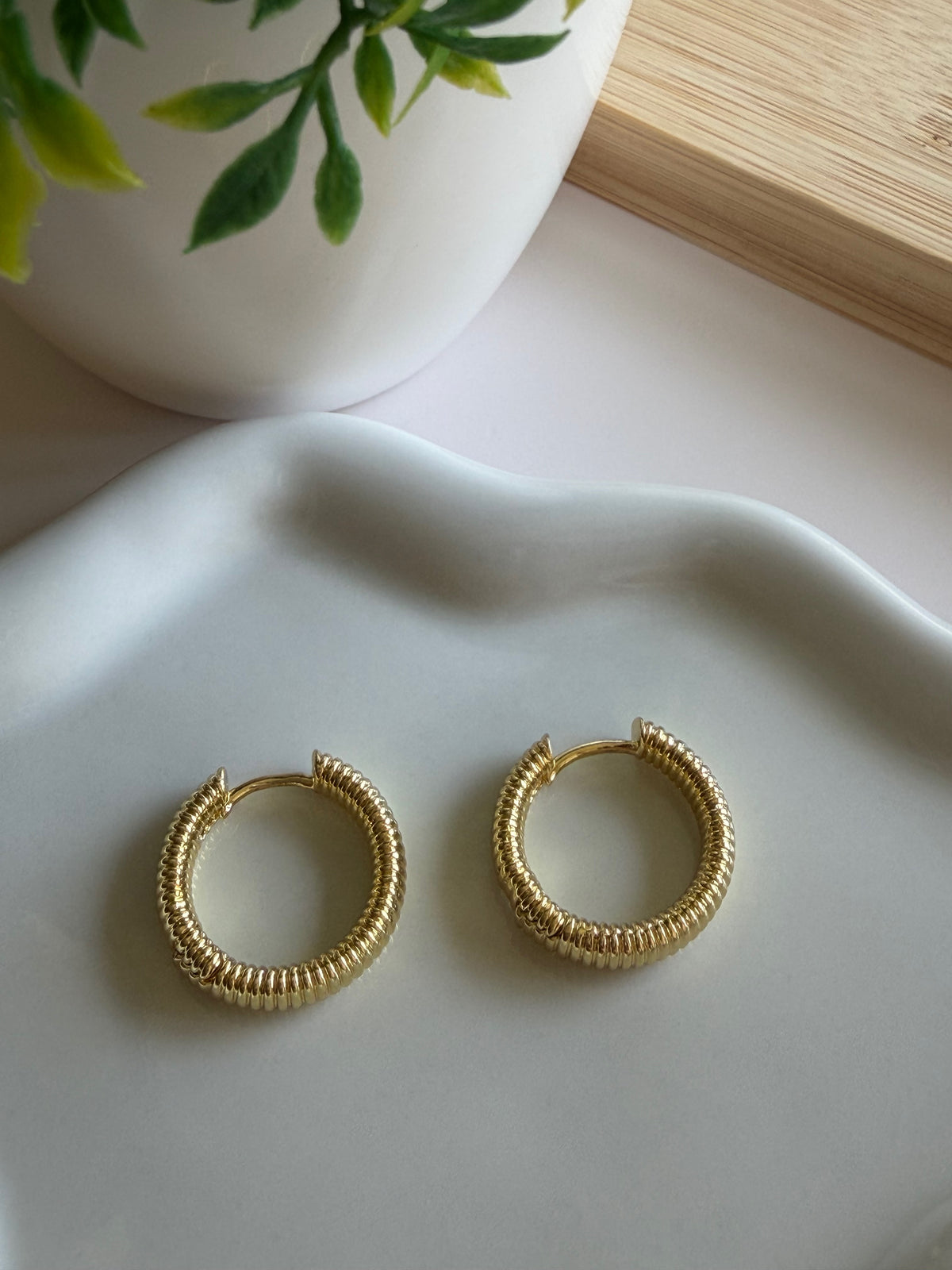 Twist Hoops