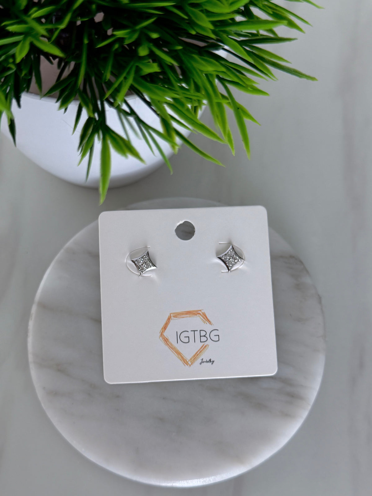 Sparkle Point Studs