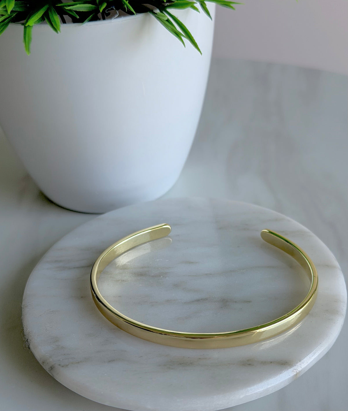 Essential Gold Cuff