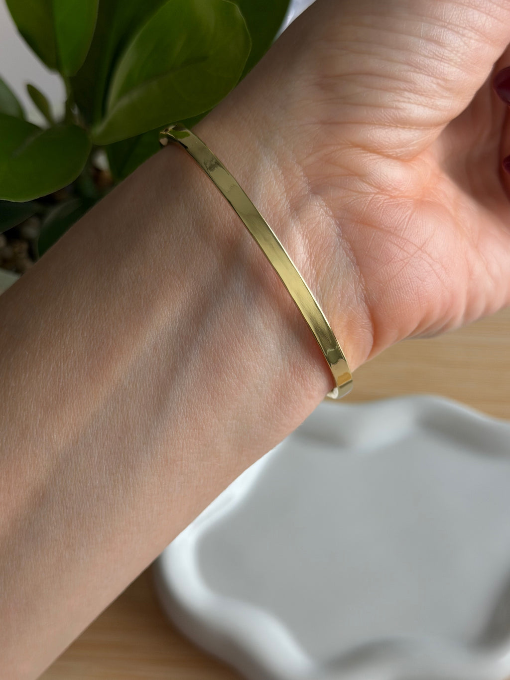 Twist Crystal Gold Bangle