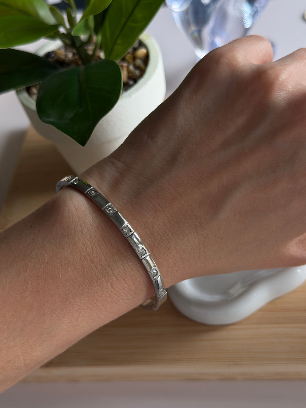 Minimalist Bangle with Zirconia Accents