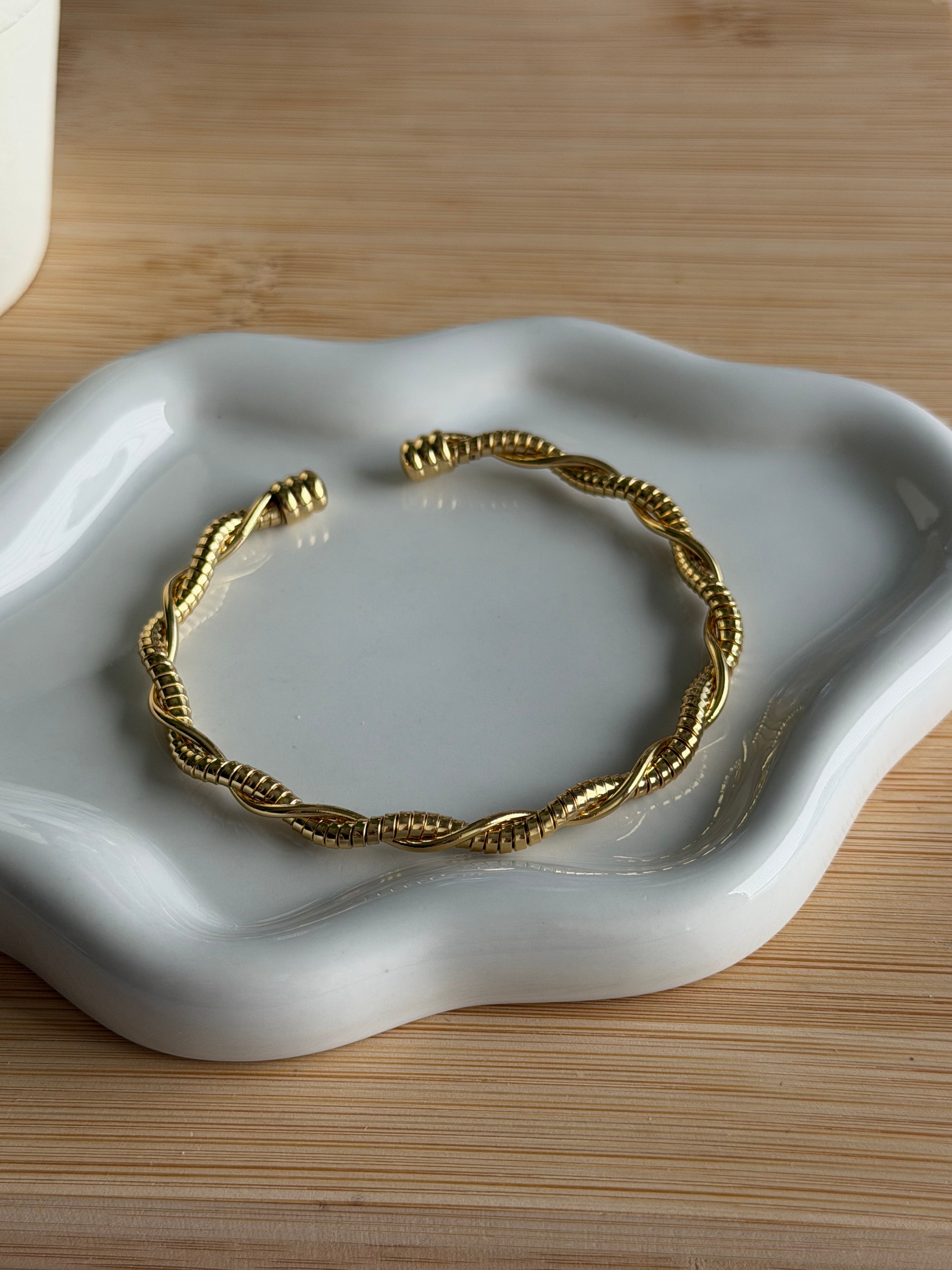 Twisted Rope Gold Cuff