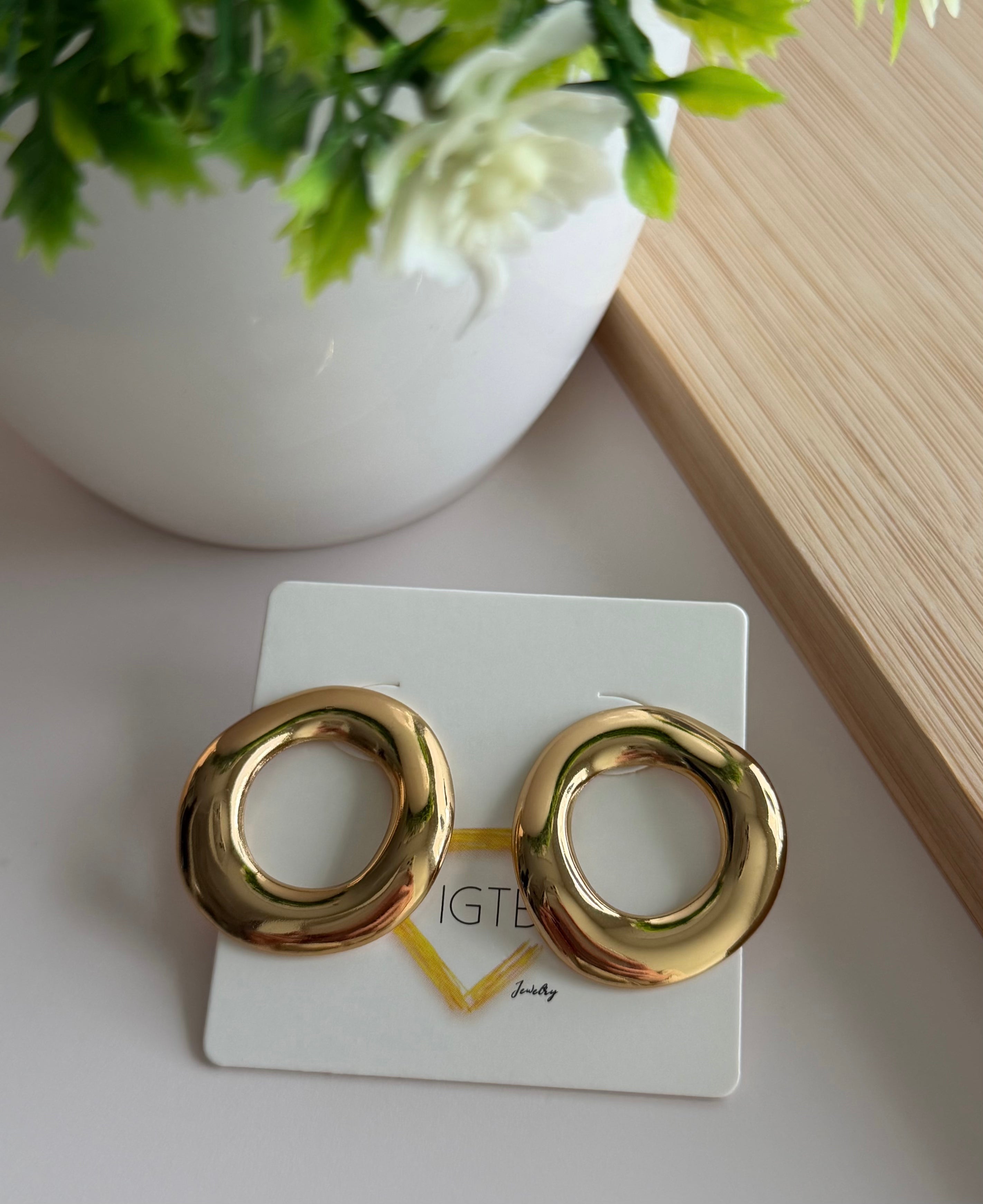 Hollow Glow Earrings