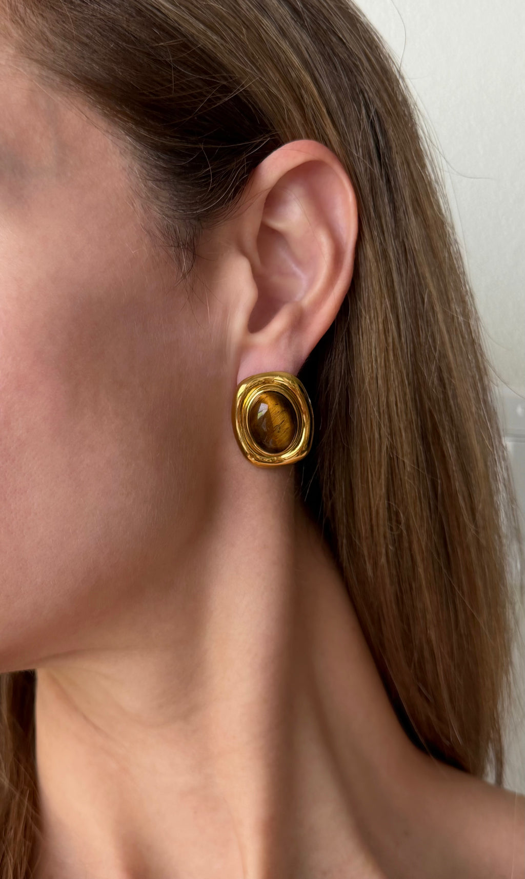 Vintage Oval Cabochon Stud Earrings