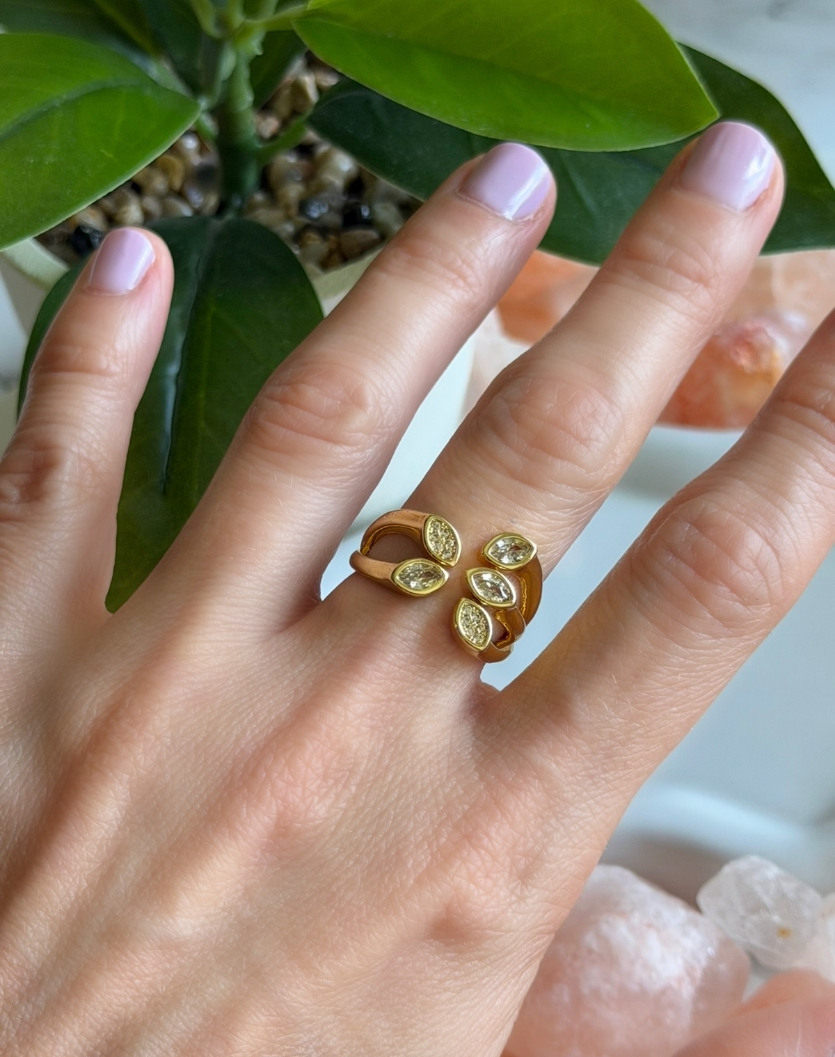Olivia Leaf Ring