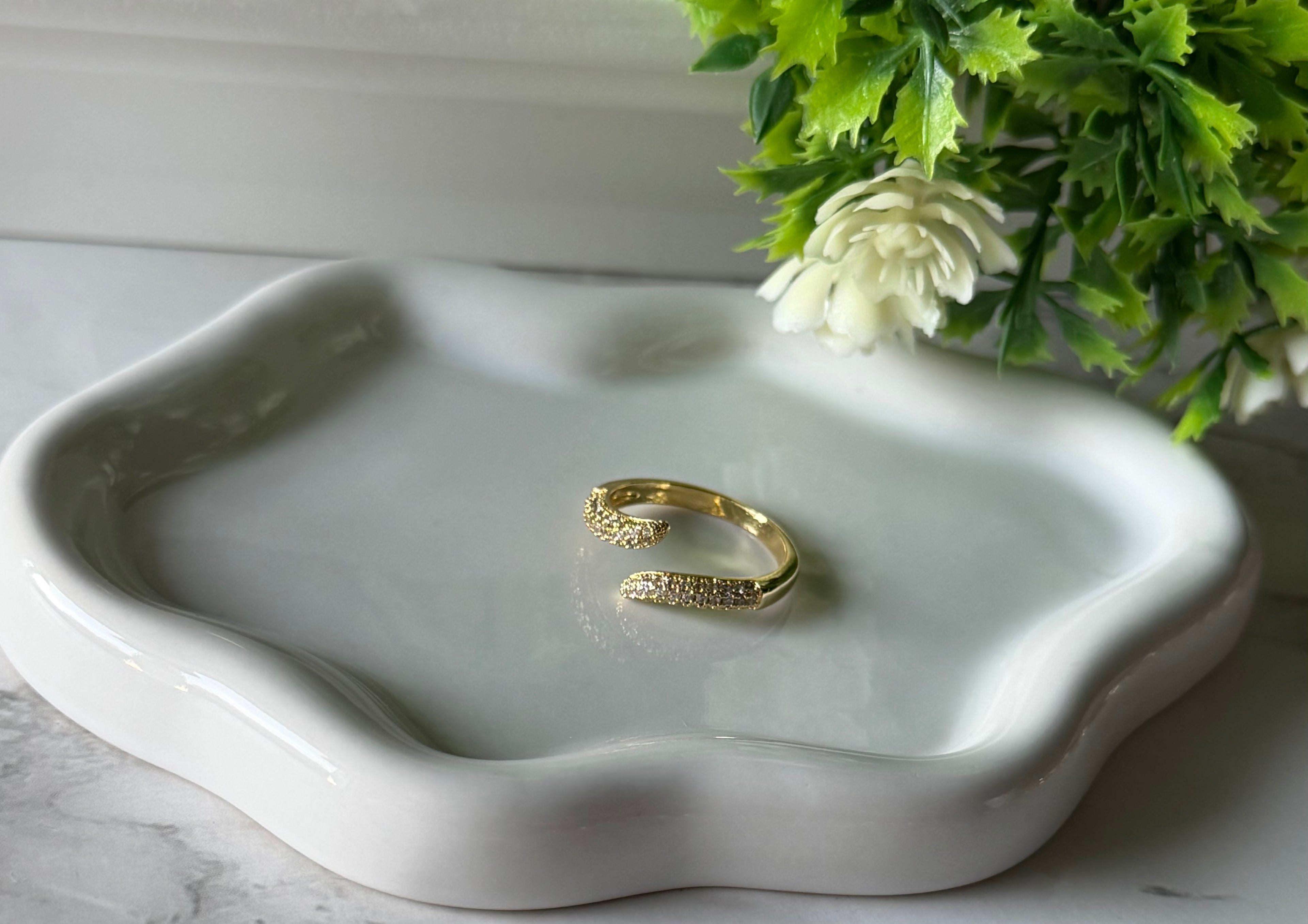 Pavé Adjustable Ring